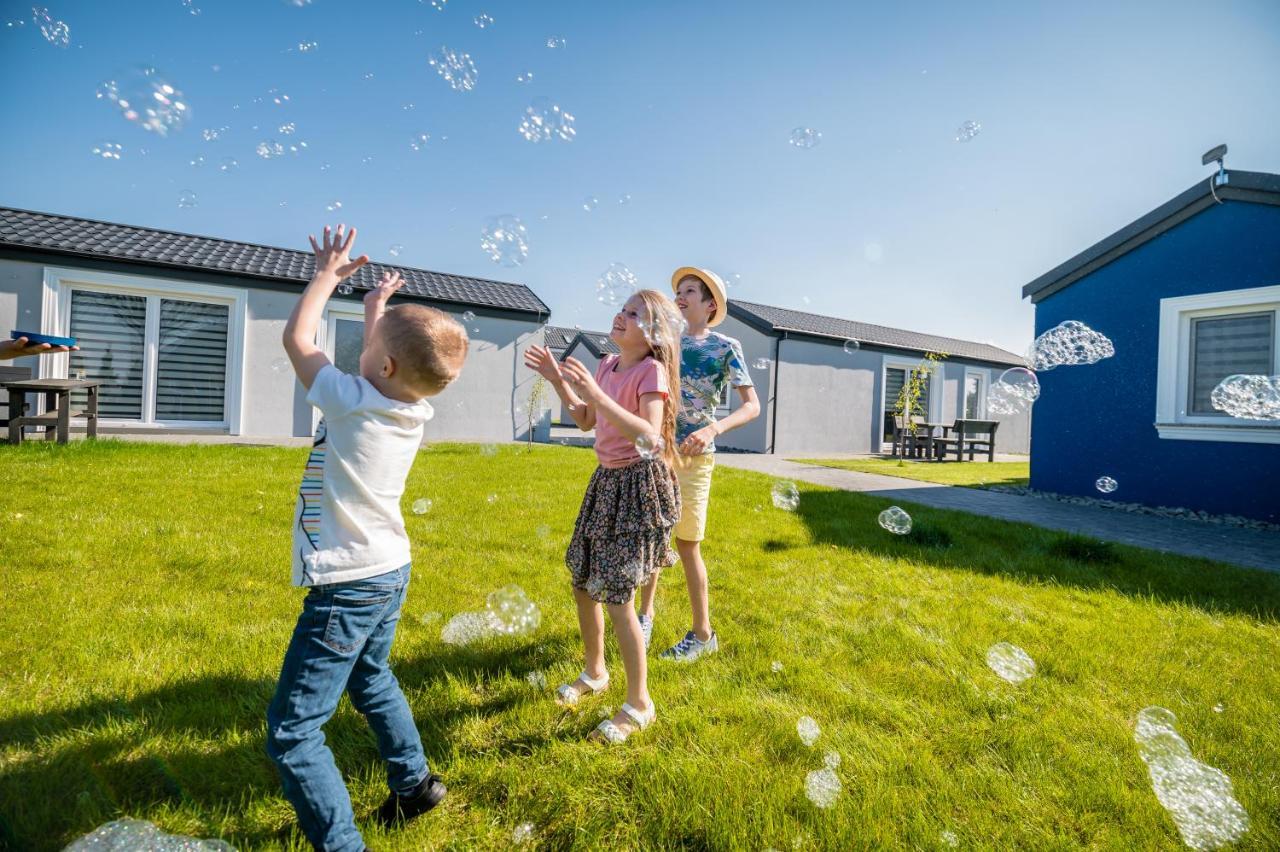 Scandi Village Zator Exterior foto