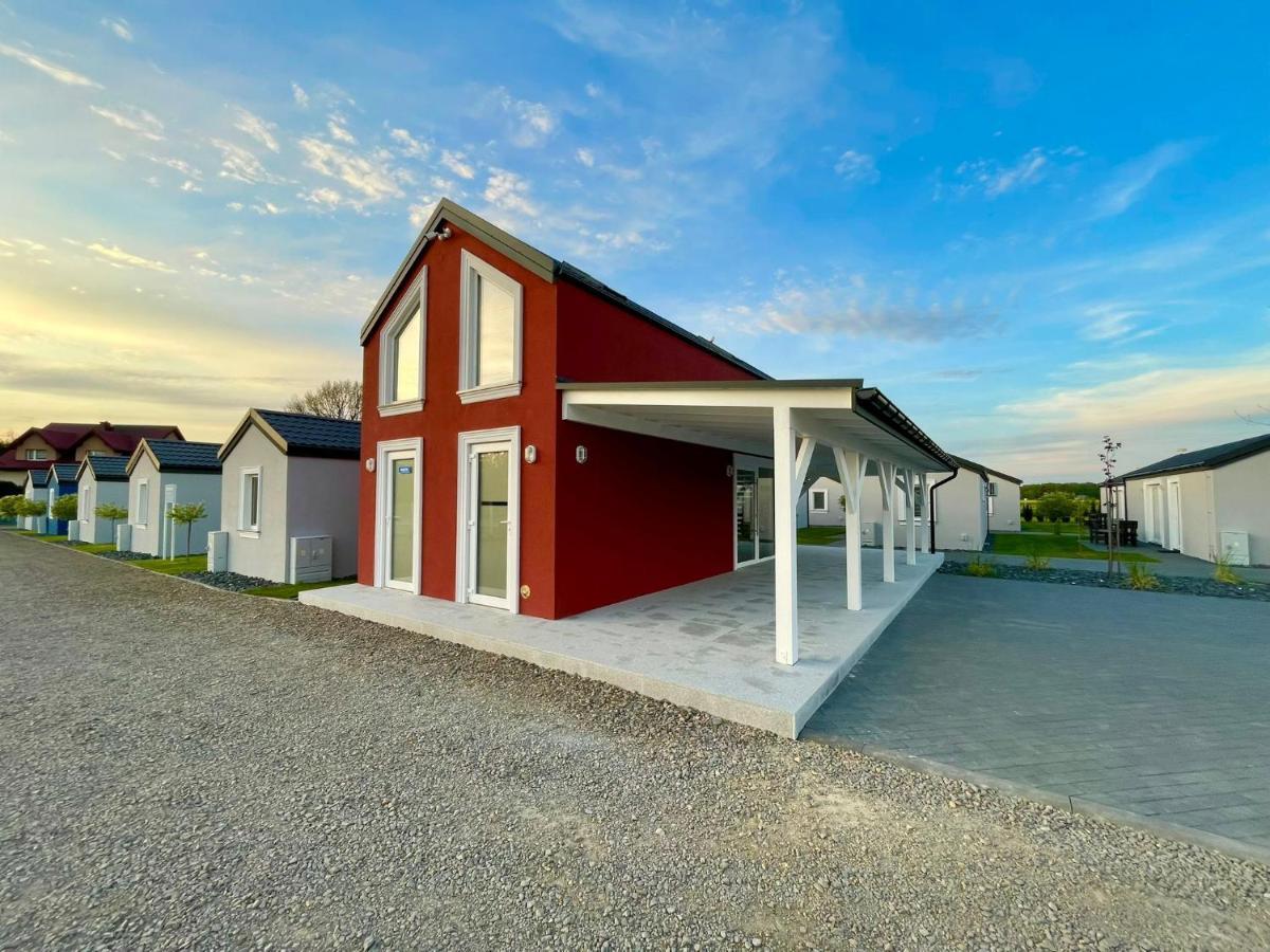 Scandi Village Zator Exterior foto