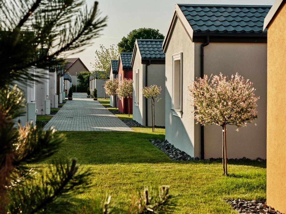 Scandi Village Zator Exterior foto
